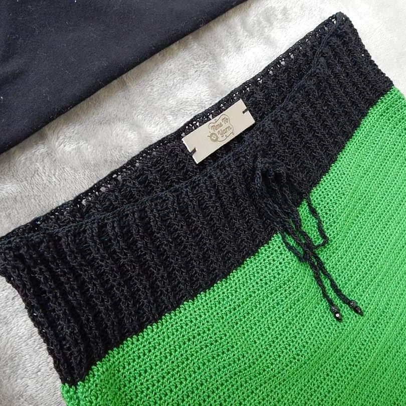 crochet thread uncut emerald front tie skirt adult size small